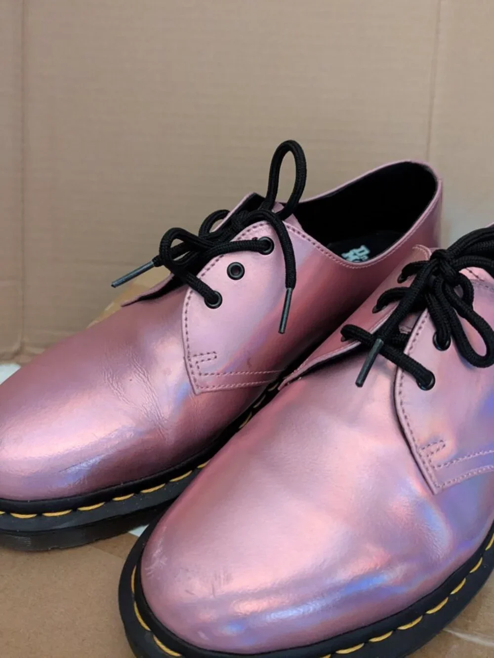 Dr. Martens Mens Shoes Flashy Metallic Pink  Size 9.5